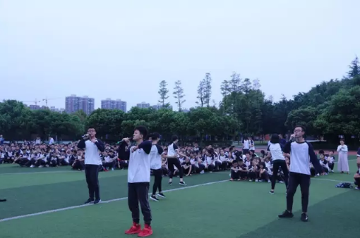 QQ截图20170913103043.png QQ截图20170913103043.png