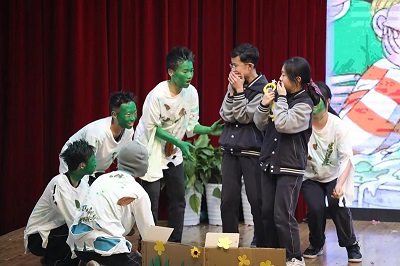 典范英语短剧表演4.jpg